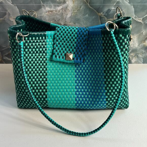 Unbranded Blue Handwoven Market & Beach Tote Recycled Plastic Magnetic Closure - Picture 1 of 11